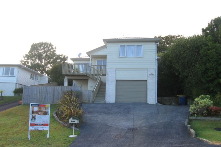 Photo of property in 2/13 Tilden Avenue, Hillcrest, Auckland, 0627