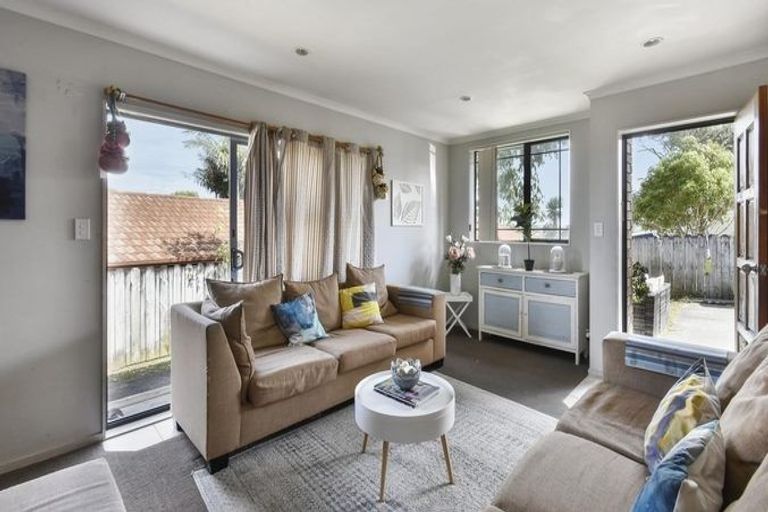 Photo of property in 9 Nykki Place, Papakura, 2110