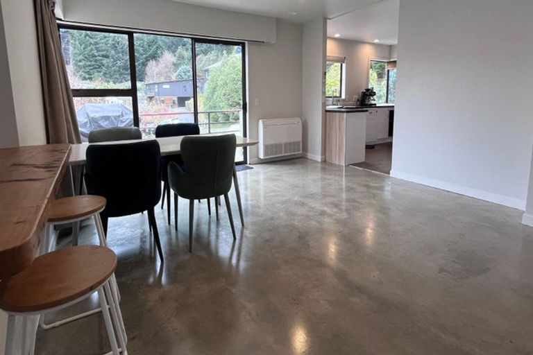 Photo of property in 20 Dart Place, Fernhill, Queenstown, 9300