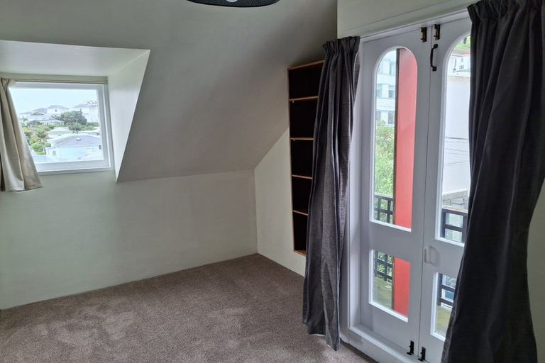 Photo of property in 8 Brougham Street, Mount Victoria, Wellington, 6011