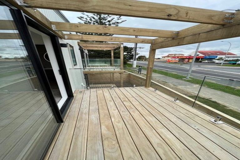 Photo of property in 1a Matakohe Road, Westgate, Auckland, 0814