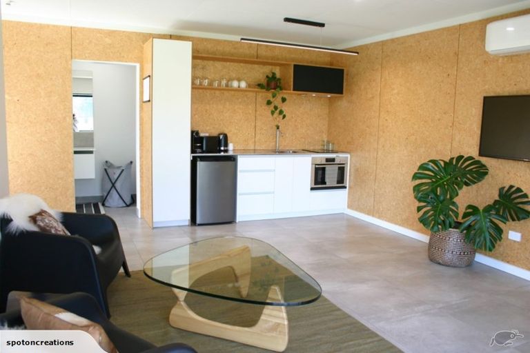 Photo of property in 37 Peake Road, Cambridge, Hamilton, 3283