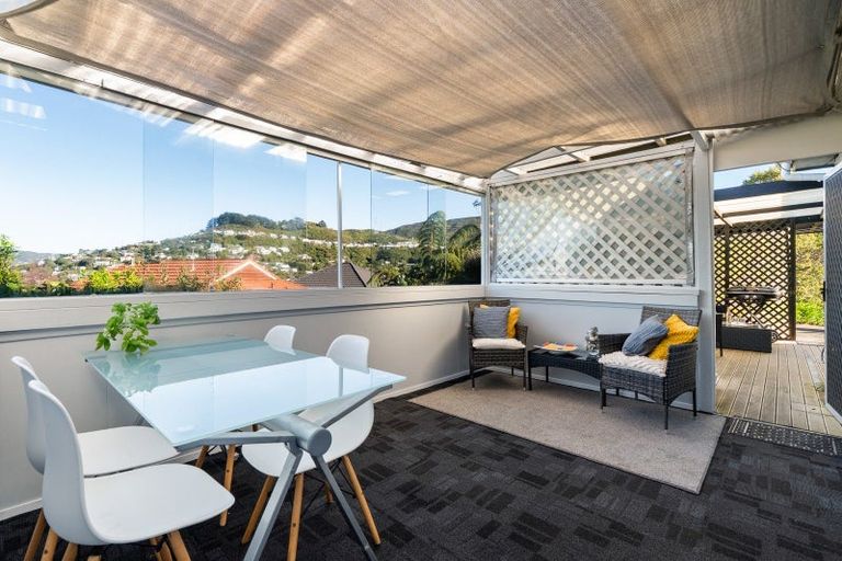 Photo of property in 43a Thatcher Crescent, Crofton Downs, Wellington, 6035