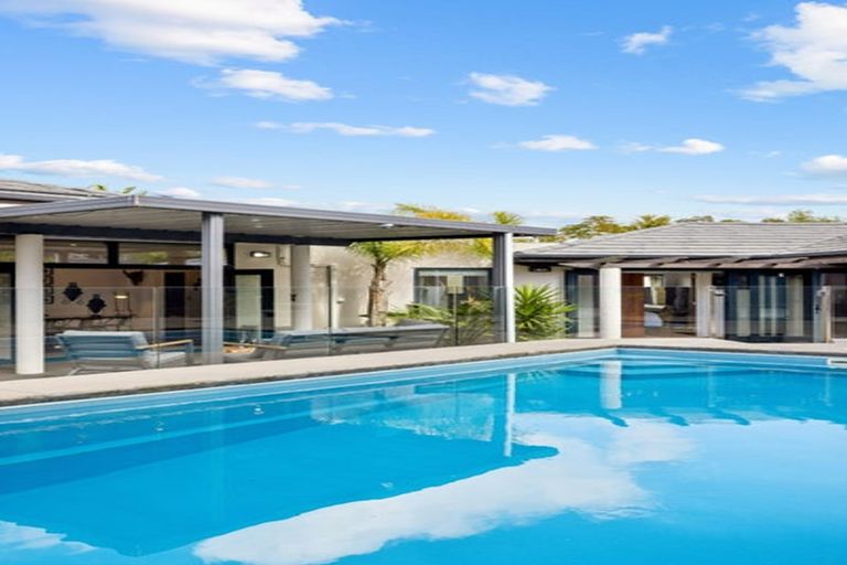 Photo of property in 5 Caversham Drive, Torbay, Auckland, 0630