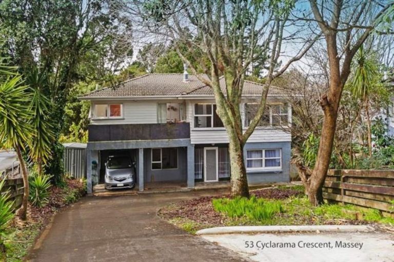 Photo of property in 53 Cyclarama Crescent, Massey, Auckland, 0614