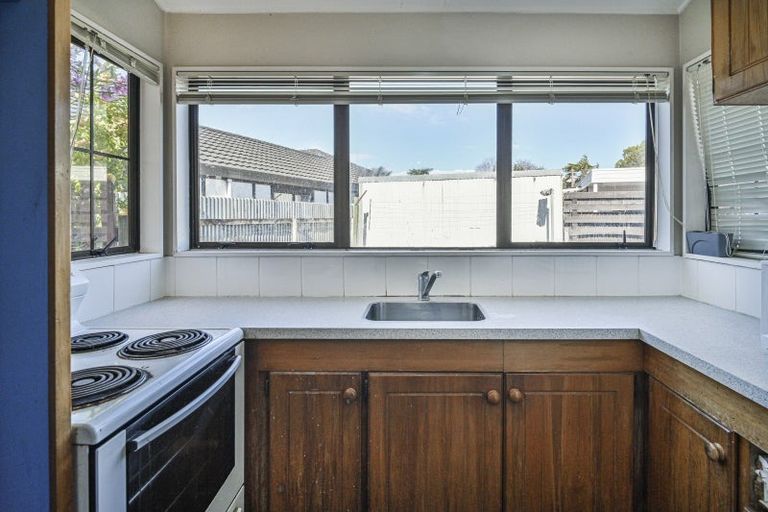 Photo of property in 1202a Heretaunga Street East, Parkvale, Hastings, 4122