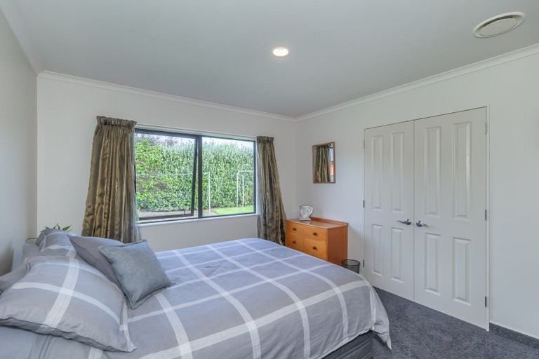 Photo of property in 66 Pohutukawa Drive, Levin, 5571