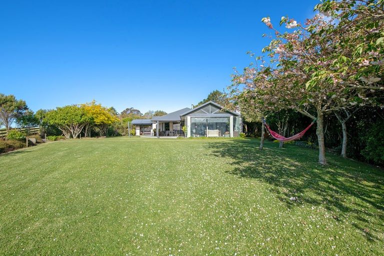 Photo of property in 69a Pipitiwai Drive, Helensville, Kaukapakapa, 0871