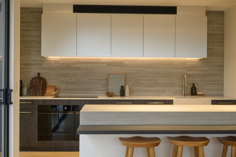 Photo of property in 30a Gracefield Avenue, Christchurch Central, Christchurch, 8013