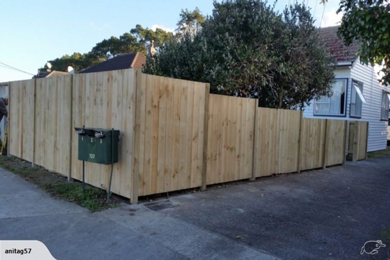 Photo of property in 1/127 Portage Road, New Lynn, Auckland, 0600