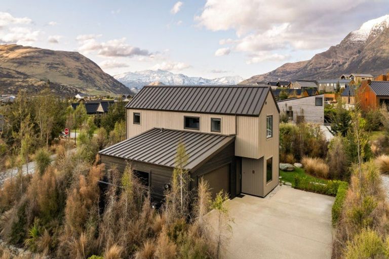 Photo of property in 1 Appin Court, Jacks Point, Queenstown, 9371