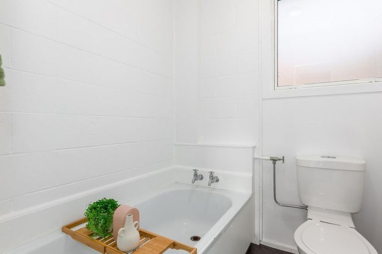 Photo of property in 5/12 Thornley Street, Titahi Bay, Porirua, 5022