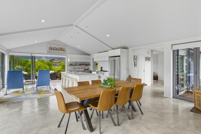 Photo of property in 34 Pairuku Lane, Peka Peka, Waikanae, 5391