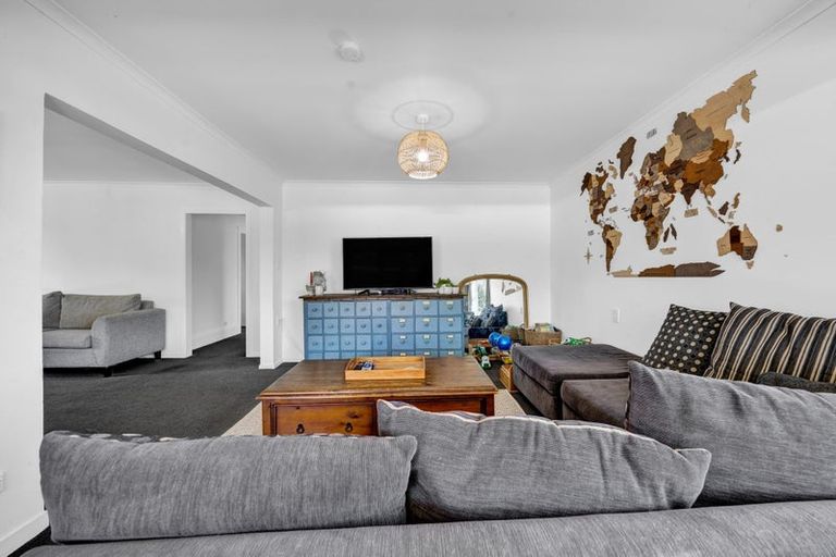 Photo of property in 1 Waingongoro Road, Cardiff, Stratford, 4391