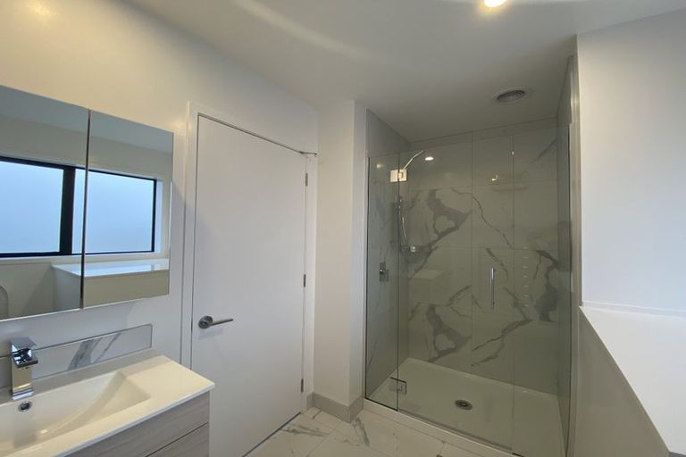 Photo of property in 2u1 Hood Street, Mount Victoria, Wellington, 6011