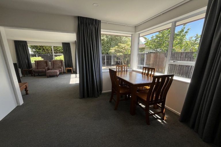 Photo of property in 10 Argo Place, Casebrook, Christchurch, 8051