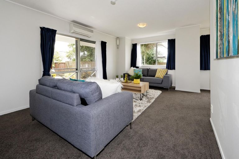 Photo of property in 81a/1 Flanshaw Road, Te Atatu South, Auckland, 0610