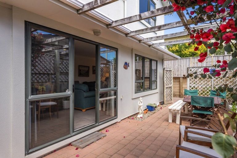 Photo of property in 12 Rua Road, Paraparaumu Beach, Paraparaumu, 5032