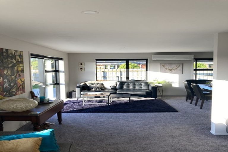 Photo of property in 1 Gladys Place, Levin, 5510