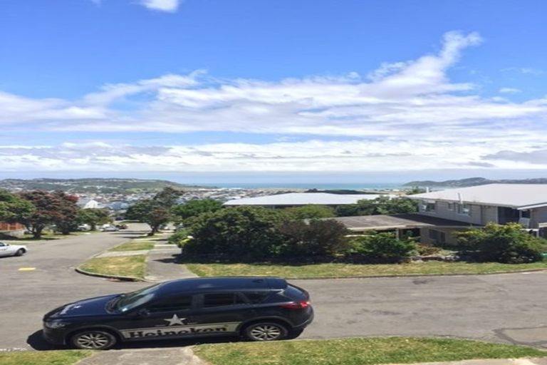 Photo of property in 7f4 Rangitane Street, Maupuia, Wellington, 6022