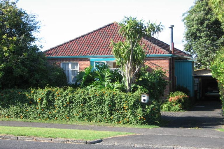 Photo of property in 38 Gardner Avenue, New Lynn, Auckland, 0600