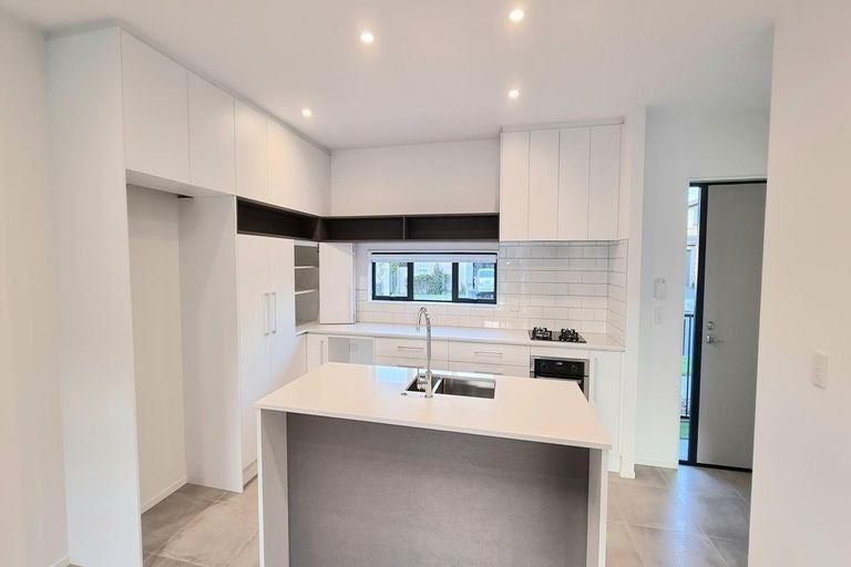 Photo of property in 42 Brookview Drive, Flat Bush, Auckland, 2019
