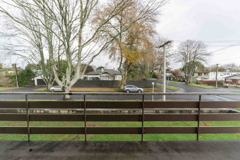 Photo of property in 2/16 Thames Street, Claudelands, Hamilton, 3214