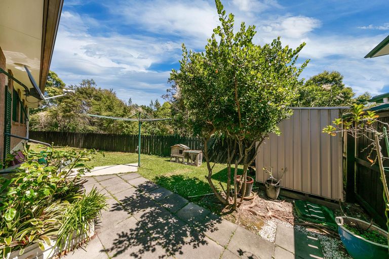 Photo of property in 63 Claverdon Drive, Massey, Auckland, 0614
