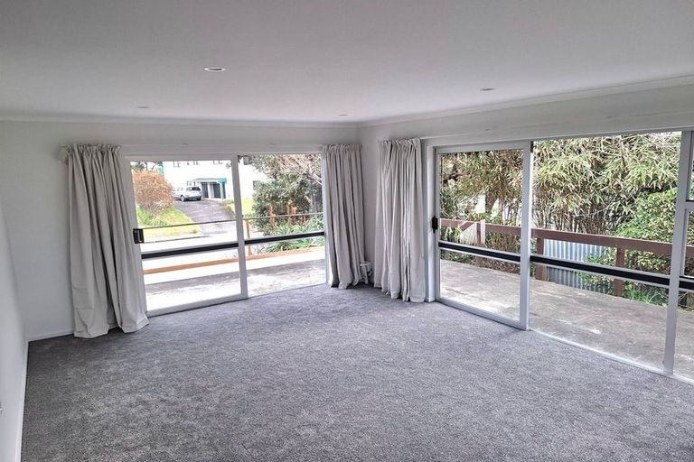 Photo of property in 6 Mahoe Street, Otaki Beach, Otaki, 5512