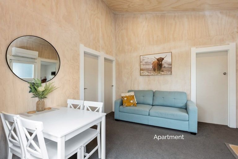 Photo of property in 206 Napier Road, Havelock North, Hastings, 4180