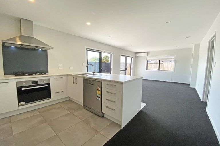 Photo of property in 2 Onukutara Place, Huntington, Hamilton, 3210
