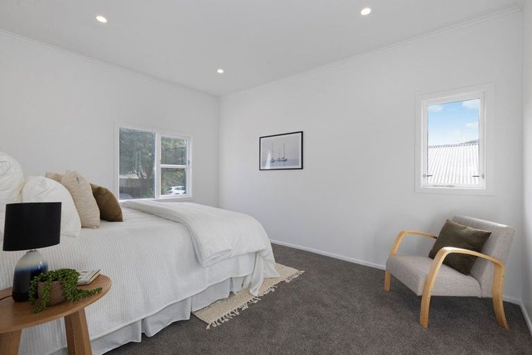 Photo of property in 62 Happy Valley Road, Owhiro Bay, Wellington, 6023