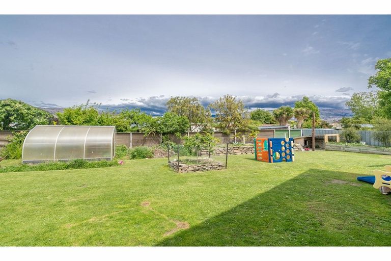 Photo of property in 6 Royal Terrace, Alexandra, 9320