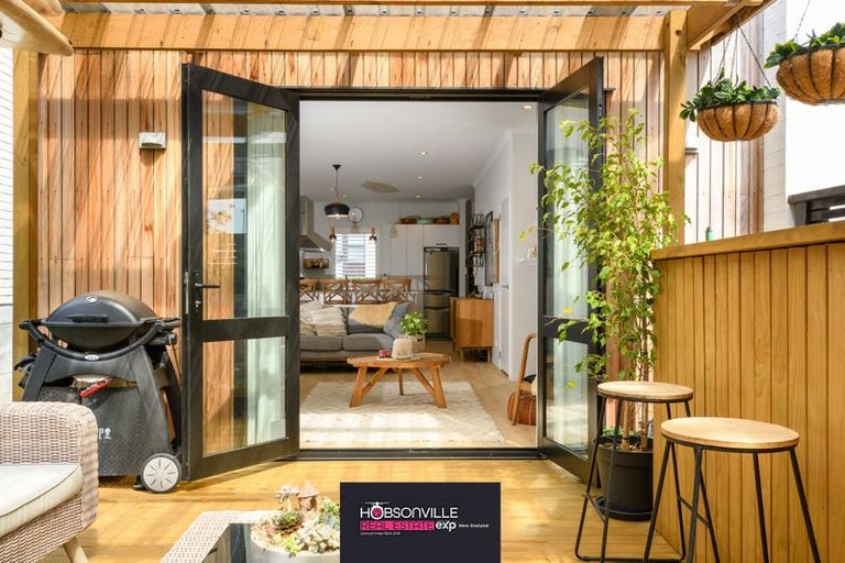 Photo of property in 6 Saltmarsh Road, Hobsonville, Auckland, 0616