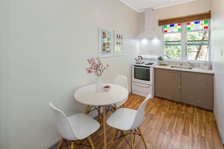 Photo of property in 12f3 Norna Crescent, Kelburn, Wellington, 6012