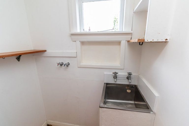 Photo of property in 3 Douro Avenue, Newtown, Wellington, 6021