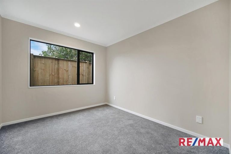 Photo of property in 33 Combat Street, Papakura, 2110
