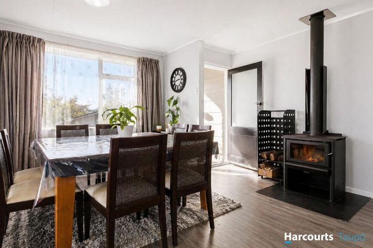 Photo of property in 77 Marshall Avenue, Richmond Heights, Taupo, 3330