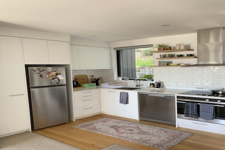 Photo of property in 15/52 High Street, Island Bay, Wellington, 6023