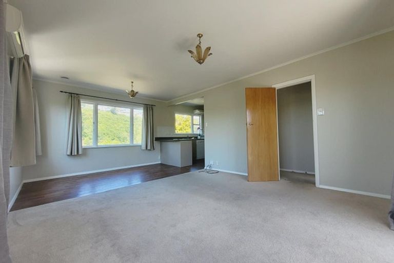 Photo of property in 1 Fraser Avenue, Johnsonville, Wellington, 6037