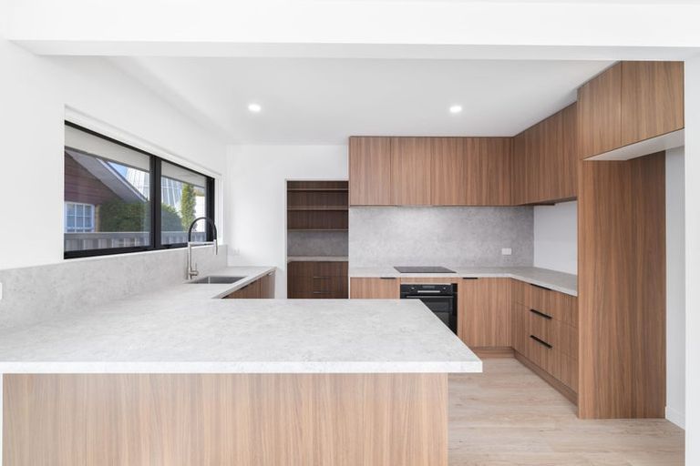 Photo of property in 33 Church Lane, Merivale, Christchurch, 8014