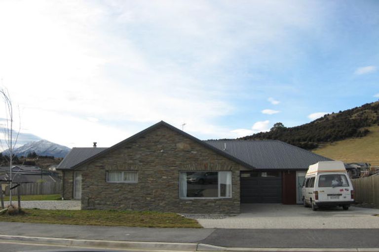 Photo of property in 3 Juno Place, Wanaka, 9305