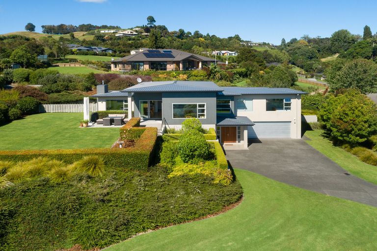 Photo of property in 6 Orakei Place, Welcome Bay, Tauranga, 3112