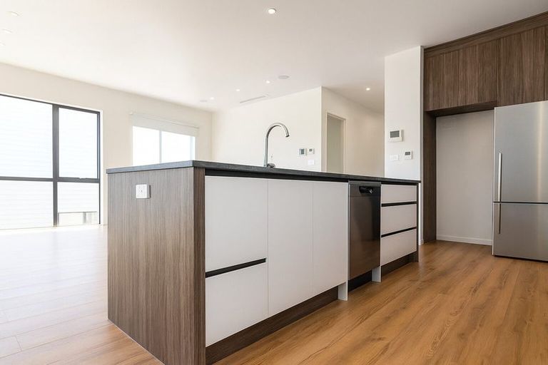 Photo of property in 17 Whale Bay Rise, Gulf Harbour, Whangaparaoa, 0930