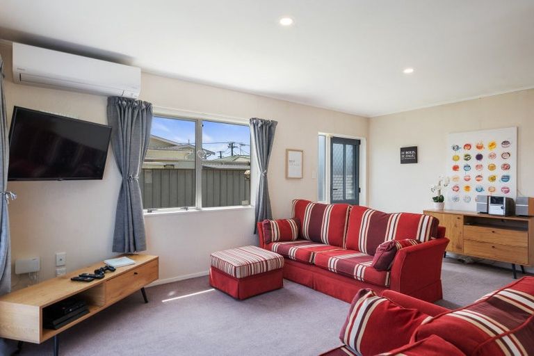 Photo of property in 27b Essex Street, Levin, 5510