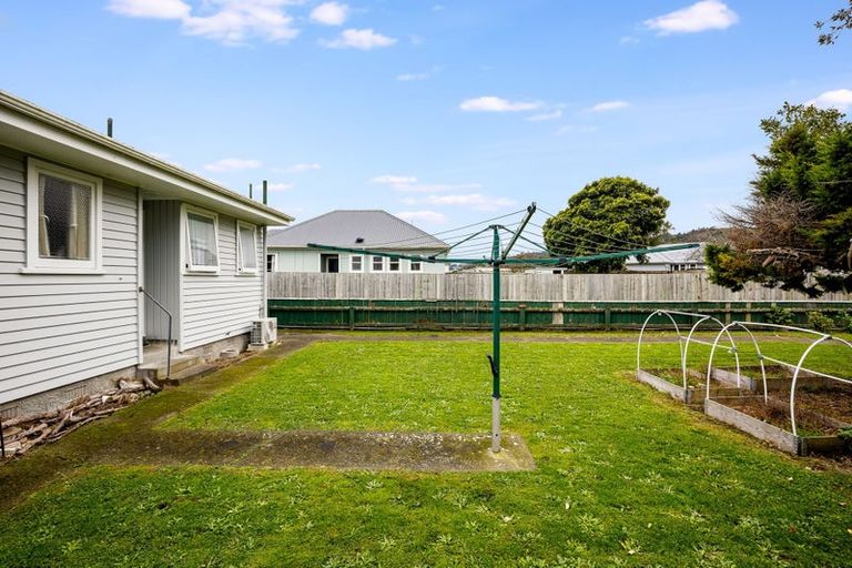 Photo of property in 138a Reynolds Street, Taita, Lower Hutt, 5011