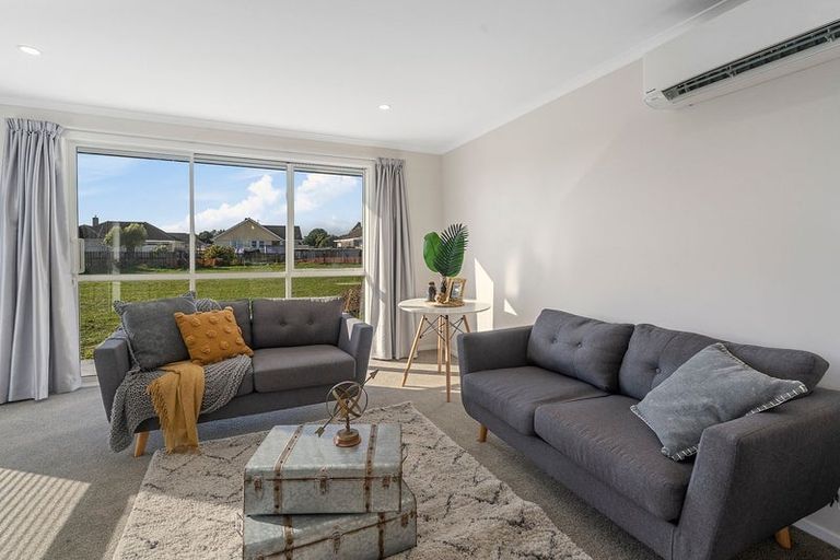 Photo of property in 68 Hinemoa Street, Levin, 5510