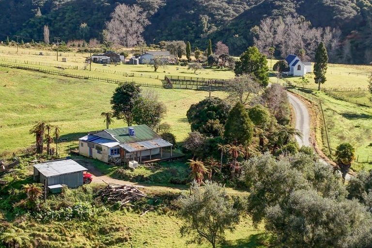 Photo of property in 217 Taumatatahi Road, Ngamatapouri, Wanganui, 4588