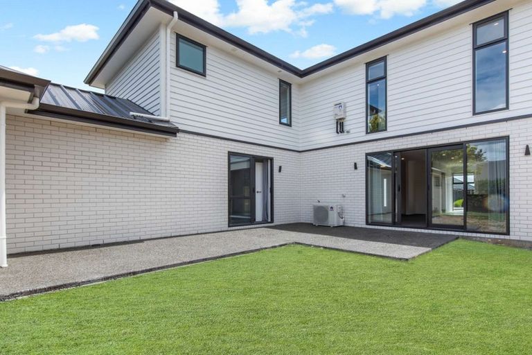 Photo of property in 23 Rose Leigh Drive, Cambridge, 3434