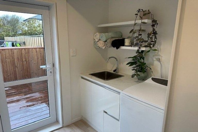 Photo of property in 43 Erin Crescent, Mairehau, Christchurch, 8013